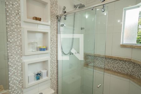 Casa à venda com 278m², 3 quartos e 4 vagasBanheiro da Suíte 3