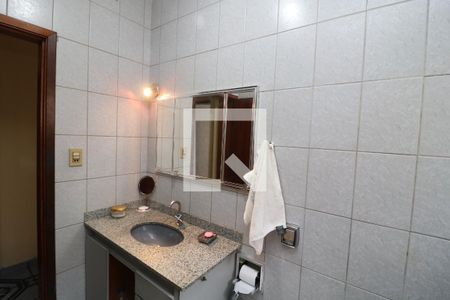 Casa à venda com 210m², 4 quartos e 3 vagasBanheiro