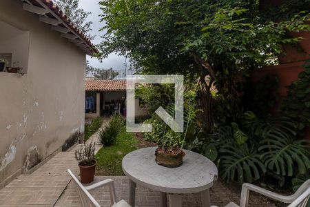 Casa à venda com 230m², 4 quartos e 3 vagas Casa à venda com 230m², 4 quartos e 3 vagasQuintal