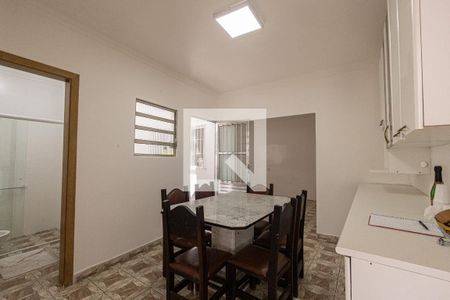 Casa à venda com 290m², 5 quartos e 3 vagas Casa à venda com 290m², 5 quartos e 3 vagasCopa e Cozinha