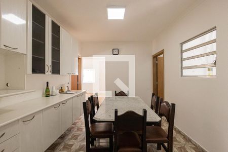 Casa à venda com 290m², 5 quartos e 3 vagas Casa à venda com 290m², 5 quartos e 3 vagasCopa e Cozinha