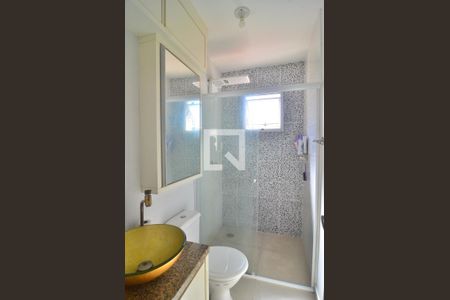 Casa de condomínio à venda com 110m², 2 quartos e 1 vagaBanheiro