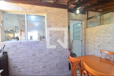 Casa de condomínio à venda com 110m², 2 quartos e 1 vagaVaranda