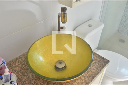 Casa de condomínio à venda com 110m², 2 quartos e 1 vagaBanheiro