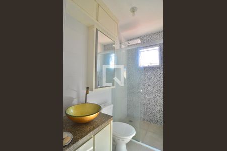 Casa de condomínio à venda com 110m², 2 quartos e 1 vagaBanheiro