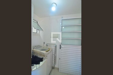 Casa de condomínio à venda com 110m², 2 quartos e 1 vagaÁrea de serviço