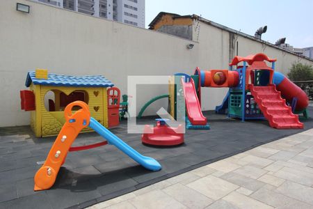 Apartamento à venda com 198m², 4 quartos e 4 vagasÁrea comum - Playground