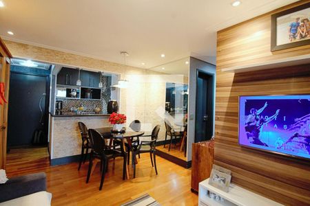 Sala de apartamento para alugar com 3 quartos, 70m² em Jardim Maria Rosa, Taboão da Serra