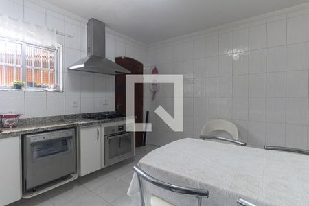 Casa à venda com 180m², 3 quartos e 2 vagas Casa à venda com 180m², 3 quartos e 2 vagasCozinha