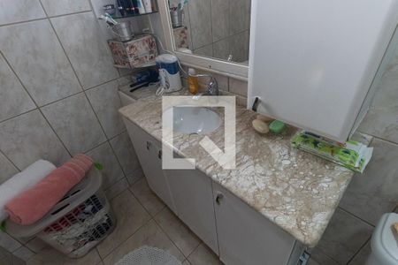 Casa à venda com 180m², 3 quartos e 2 vagas Casa à venda com 180m², 3 quartos e 2 vagasBanheiro da Suíte
