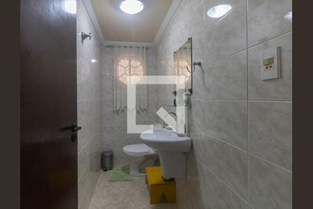 Casa à venda com 180m², 3 quartos e 2 vagas Casa à venda com 180m², 3 quartos e 2 vagasBanheiro 2