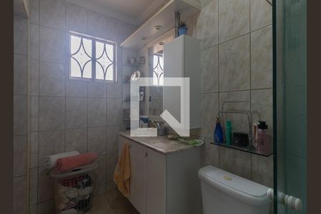 Casa à venda com 180m², 3 quartos e 2 vagas Casa à venda com 180m², 3 quartos e 2 vagasBanheiro da Suíte