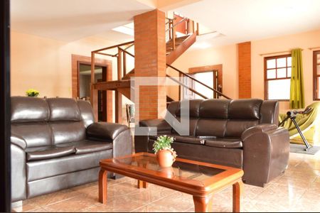 Sala de TV de casa à venda com 3 quartos, 592m² em Curicica, Rio de Janeiro