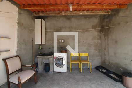 Casa à venda com 223m², 2 quartos e 2 vagasLavanderia