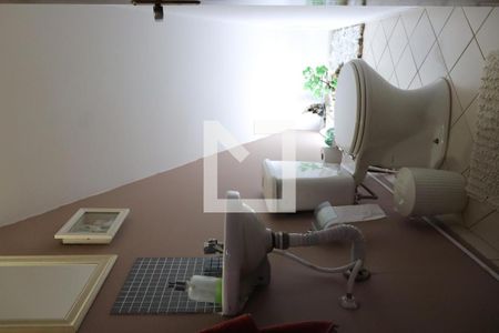 Casa à venda com 89m², 4 quartos e 2 vagasLavabo