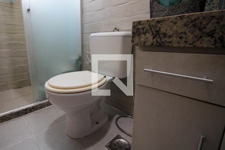 Apartamento à venda com 180m², 2 quartos e 7 vagas Apartamento à venda com 180m², 2 quartos e 7 vagasBanheiro da Suíte