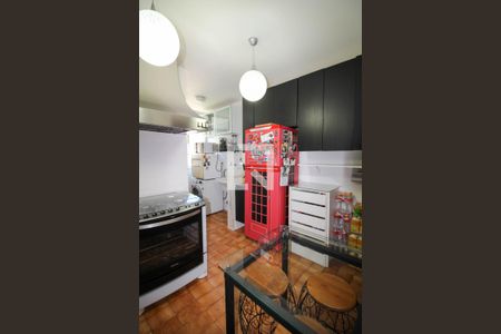 Apartamento à venda com 180m², 2 quartos e 7 vagas Apartamento à venda com 180m², 2 quartos e 7 vagasCozinha