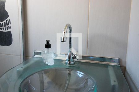 Apartamento à venda com 180m², 2 quartos e 7 vagas Apartamento à venda com 180m², 2 quartos e 7 vagasBanheiro Social 2