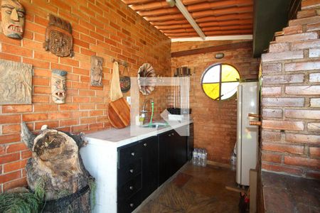 Apartamento à venda com 180m², 2 quartos e 7 vagas Apartamento à venda com 180m², 2 quartos e 7 vagasTerraço