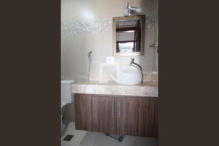 Apartamento à venda com 180m², 2 quartos e 7 vagas Apartamento à venda com 180m², 2 quartos e 7 vagasBanheiro Social 1