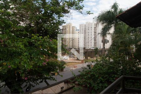 Casa para alugar com 220m², 5 quartos e 4 vagas Casa para alugar com 220m², 5 quartos e 4 vagasVista da Varanda 1