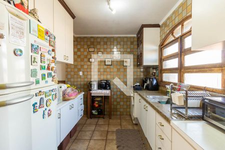 Casa à venda com 350m², 3 quartos e 3 vagasCozinha 