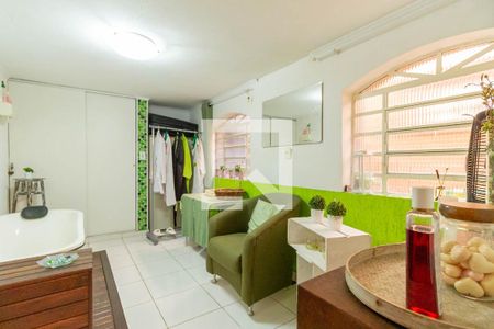 Casa à venda com 350m², 3 quartos e 3 vagasSala Garagem 