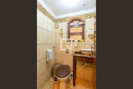 Casa à venda com 350m², 3 quartos e 3 vagasLavabo Garagem 