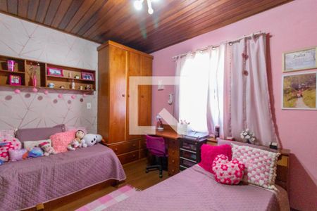 Casa à venda com 350m², 3 quartos e 3 vagasSuíte 3