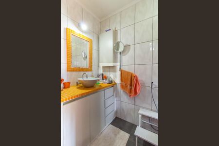 Casa à venda com 350m², 3 quartos e 3 vagasBanheiro da Suíte 1