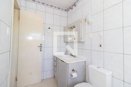 Casa para alugar com 300m², 3 quartos e 2 vagasBanheiro 1