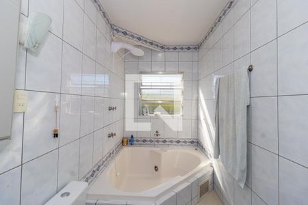 Casa para alugar com 300m², 3 quartos e 2 vagasBanheiro 1