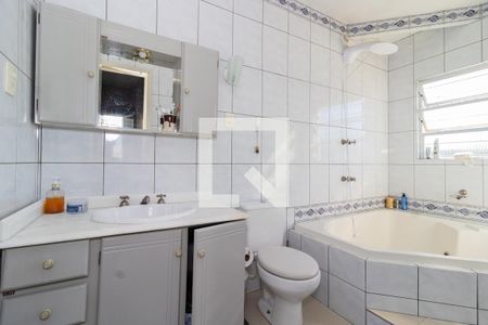 Casa para alugar com 300m², 3 quartos e 2 vagasBanheiro 1