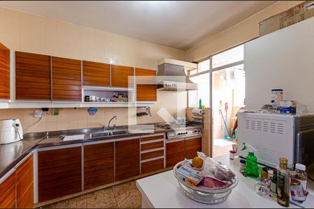 Apartamento à venda com 210m², 3 quartos e 2 vagasCozinha