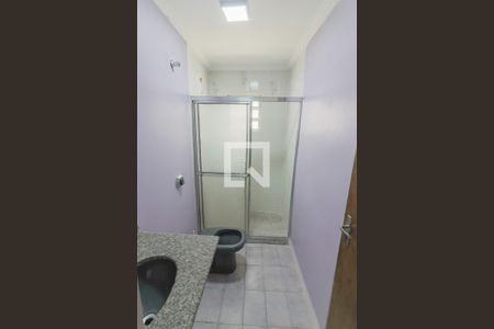 Casa à venda com 250m², 3 quartos e 4 vagas Casa à venda com 250m², 3 quartos e 4 vagasBanheiro 1