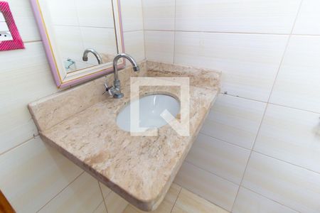 Banheiro da Suíte 01 de casa de condomínio à venda com 2 quartos, 105m² em Vila Esperança, São Paulo