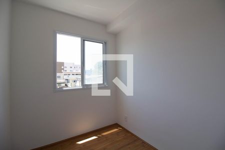 Quarto 1 de apartamento para alugar com 2 quartos, 38m² em Itaquera, São Paulo