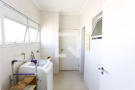 Apartamento para alugar com 129m², 3 quartos e 3 vagas Apartamento para alugar com 129m², 3 quartos e 3 vagasÁrea de Serviço
