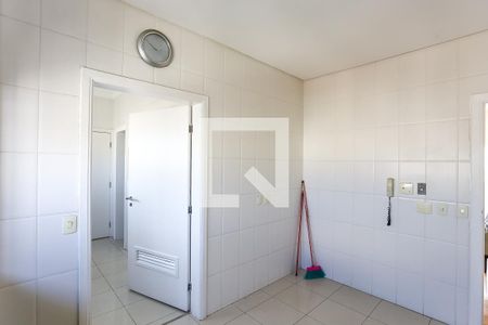 Apartamento para alugar com 129m², 3 quartos e 3 vagas Apartamento para alugar com 129m², 3 quartos e 3 vagasCozinha