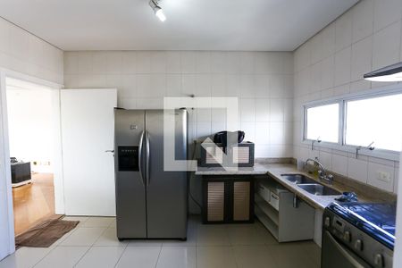 Apartamento para alugar com 129m², 3 quartos e 3 vagas Apartamento para alugar com 129m², 3 quartos e 3 vagasCozinha