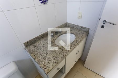 Apartamento para alugar com 129m², 3 quartos e 3 vagas Apartamento para alugar com 129m², 3 quartos e 3 vagasBanheiro da Suíte 1