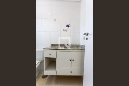 Apartamento para alugar com 129m², 3 quartos e 3 vagas Apartamento para alugar com 129m², 3 quartos e 3 vagasBanheiro da Suíte 1