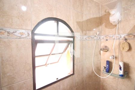 Casa à venda com 150m², 3 quartos e 2 vagasBanheiro 2