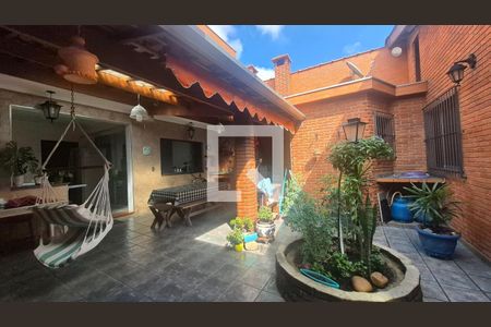 Casa à venda com 119m², 3 quartos e 3 vagas