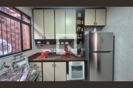 Casa à venda com 119m², 3 quartos e 3 vagas