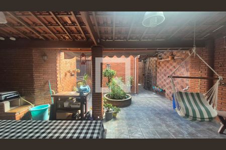 Casa à venda com 119m², 3 quartos e 3 vagas