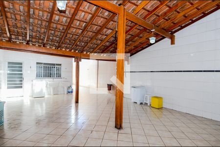 Casa para alugar com 260m², 3 quartos e 6 vagasÁrea de Serviço