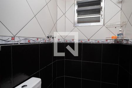 Casa à venda com 207m², 3 quartos e 3 vagas Casa à venda com 207m², 3 quartos e 3 vagasBanheiro Social
