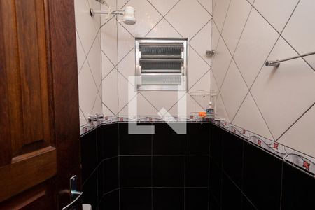 Casa à venda com 207m², 3 quartos e 3 vagas Casa à venda com 207m², 3 quartos e 3 vagasBanheiro Social