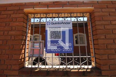 Casa à venda com 300m², 2 quartos e 2 vagasPlaquinha